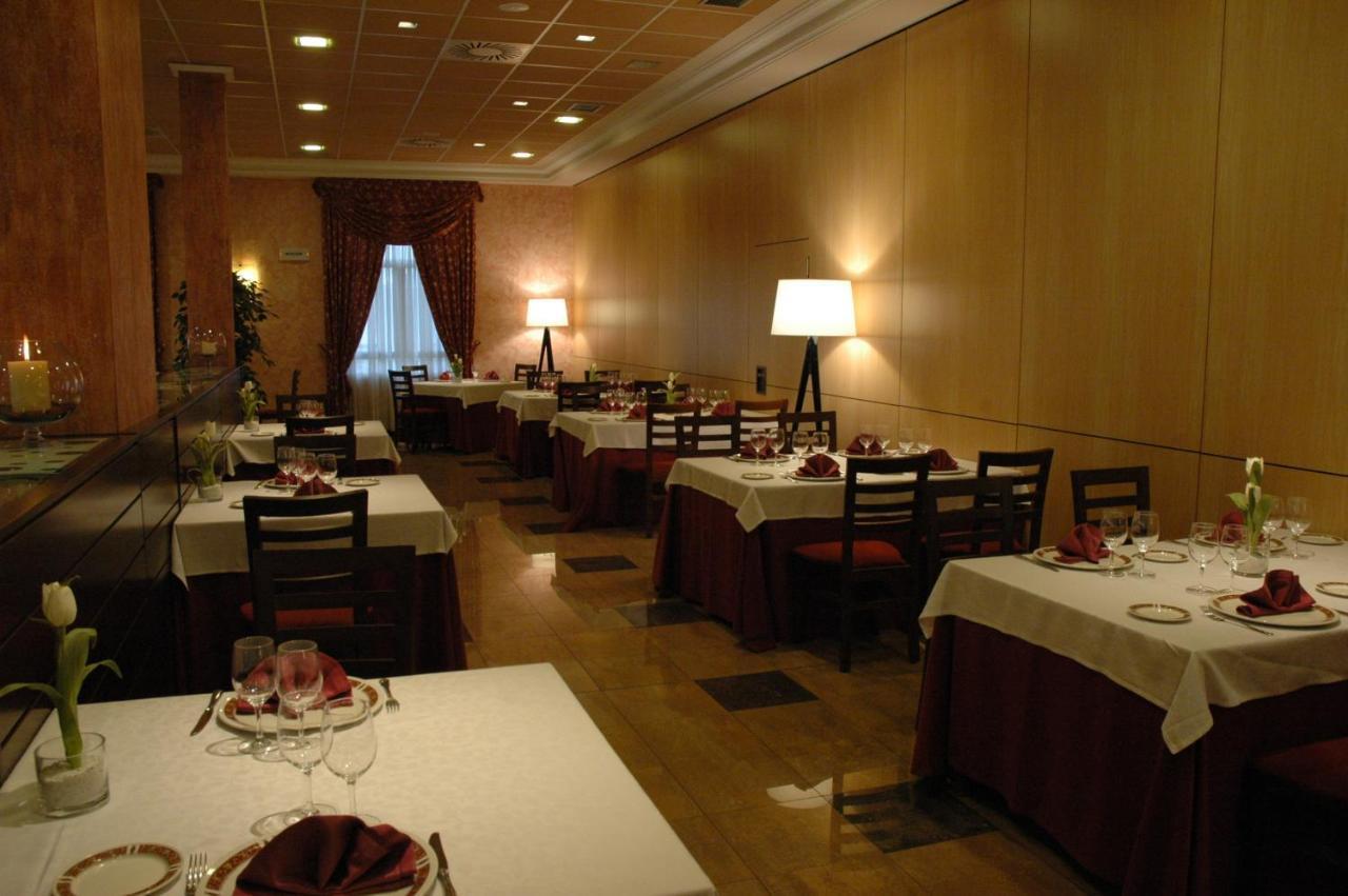 Hotel Andia Orcoyen Εστιατόριο φωτογραφία